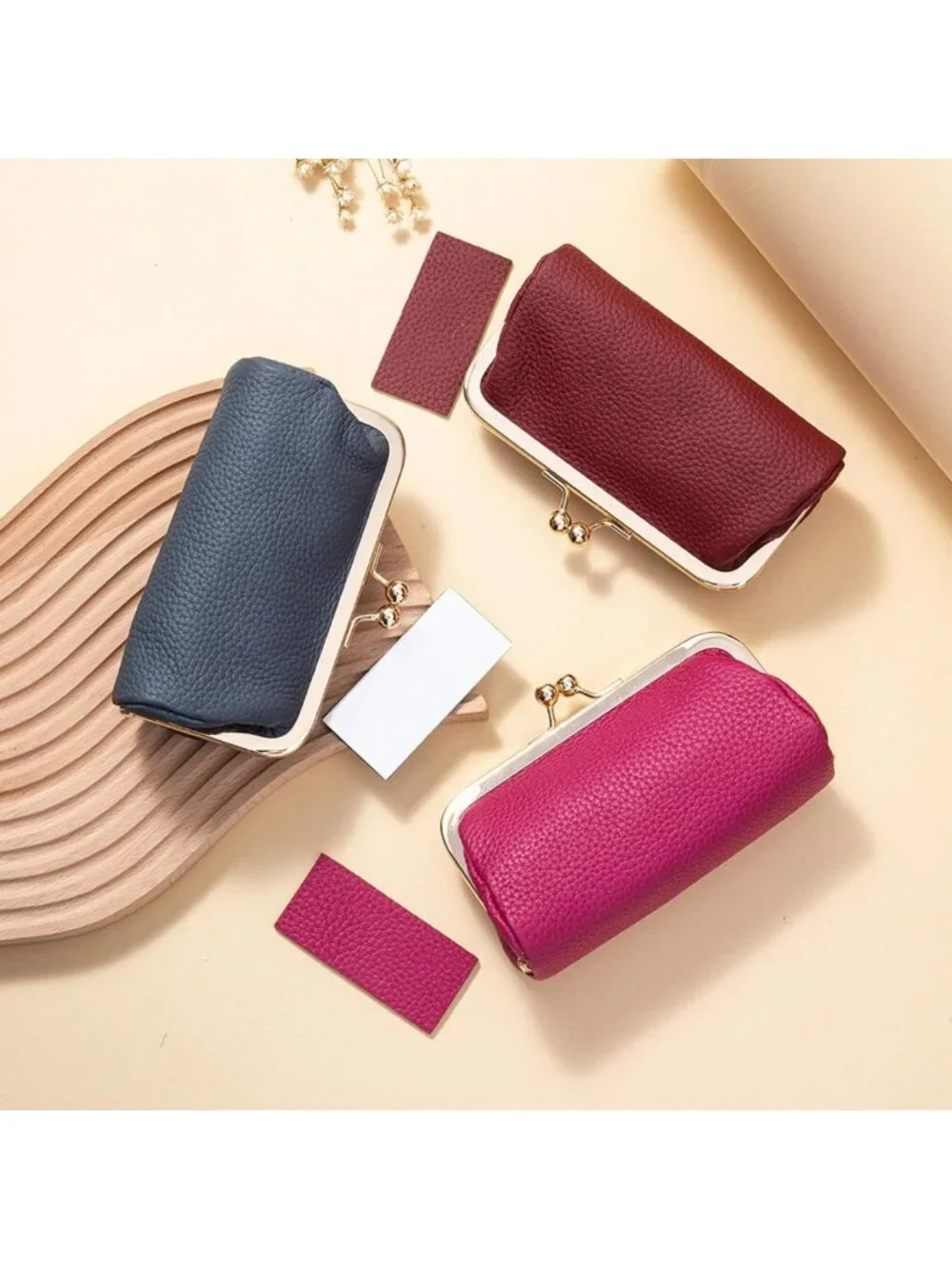 Stylish Mini Makeup Bag with Mirror, Portable Leather Cosmetic Pouch for Women